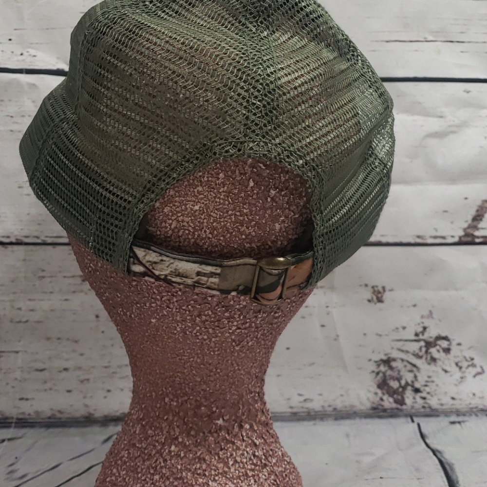 Bass Pro Shop Mesh Hat - Picture 3 of 3